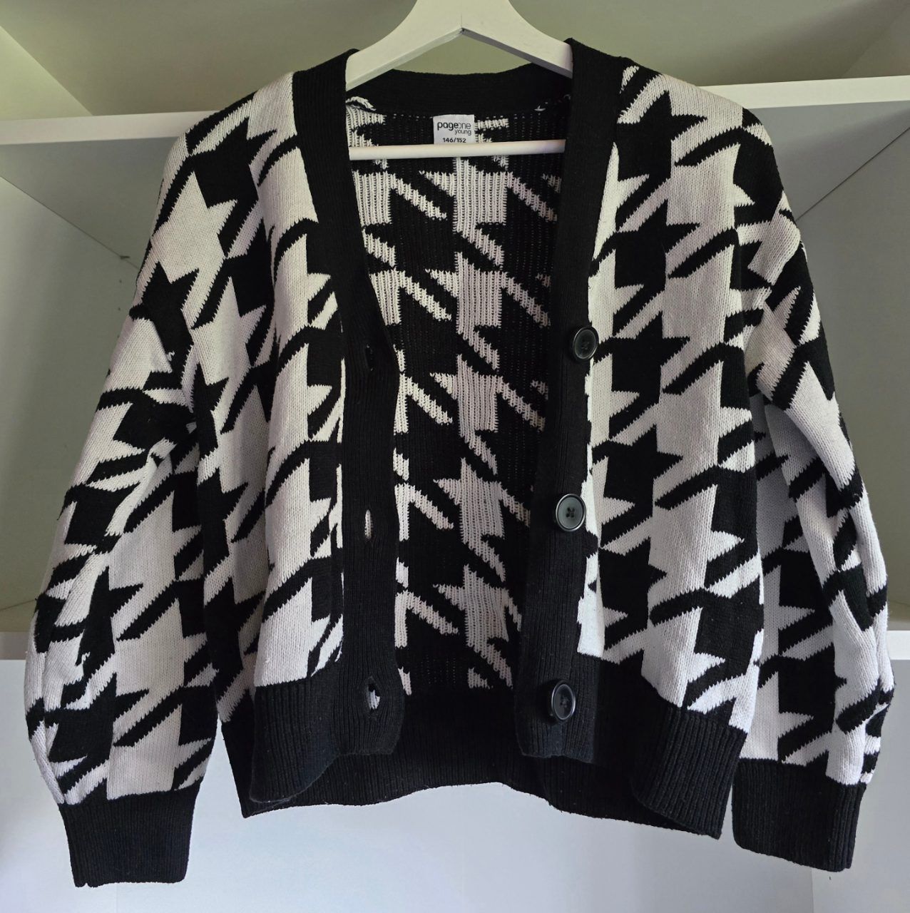 Page one young  Page one young Strick Jacke schwarz weiß hahnentritt muster 146 152 Size 146