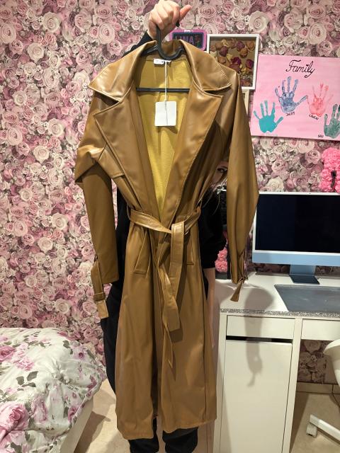 Brauner Ledermantel Size S