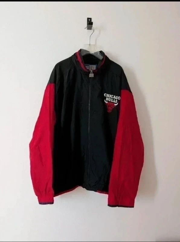 NBA Chicago Bulls Vintage Nylon Jacket XL (7003) Size XL