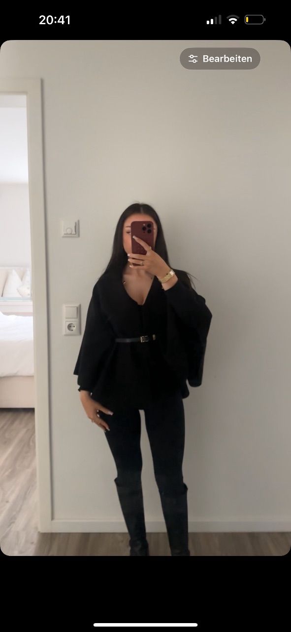Schwarzer Poncho Size XS