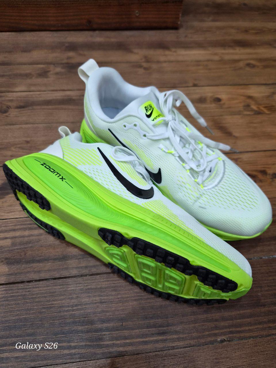 Nike Vomero 18 Gr. 43 Neu