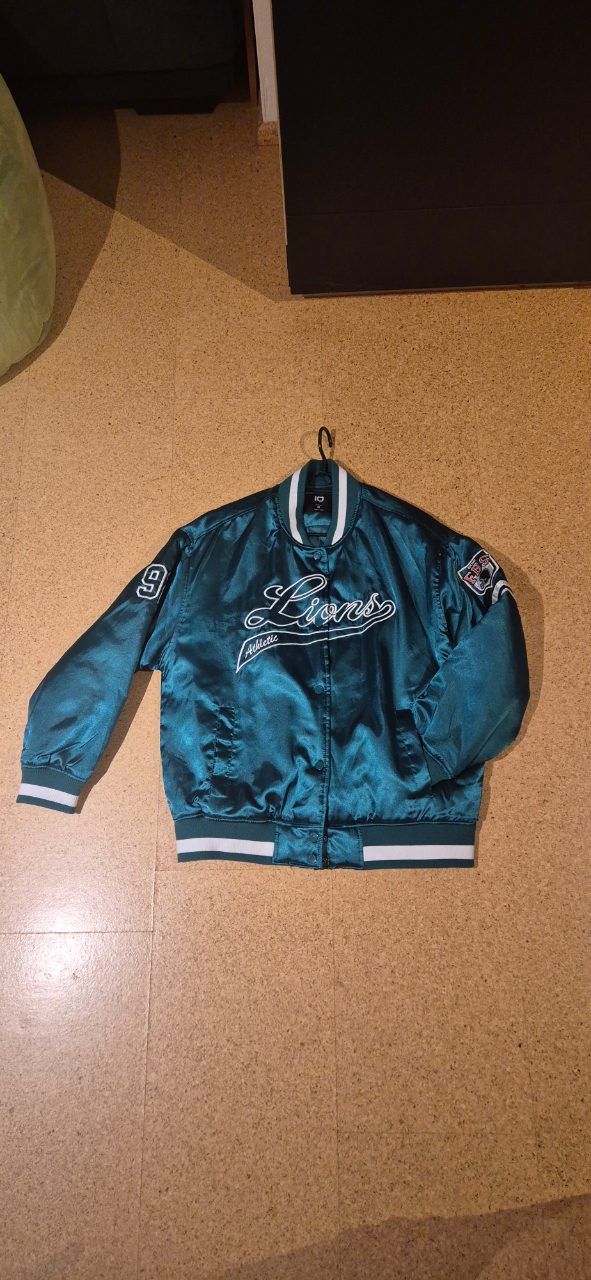 Jacke grün schimmernd Size M