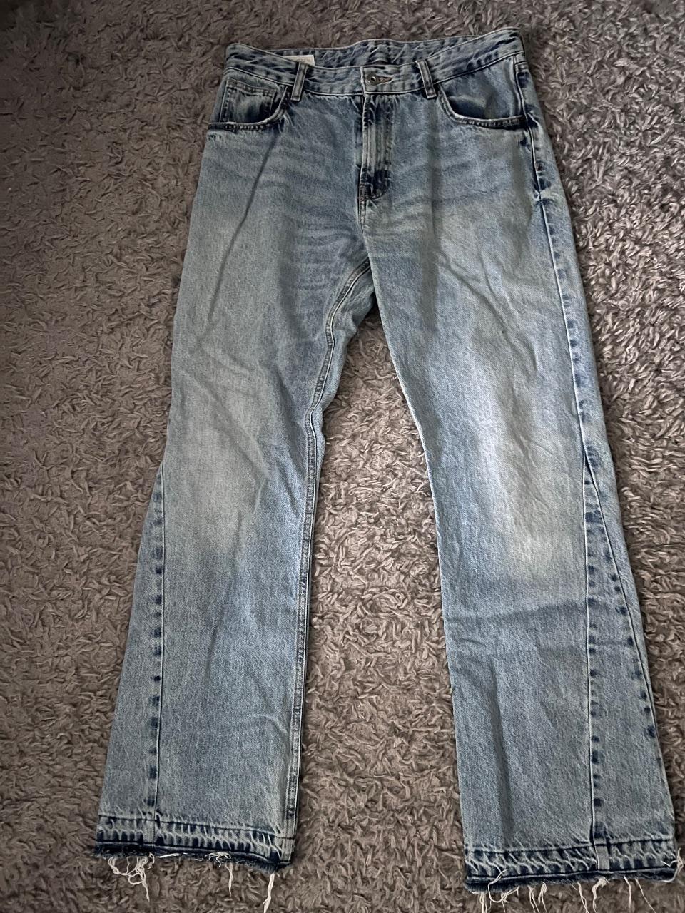 Zara flared Jeans in Hellblau Größe 42