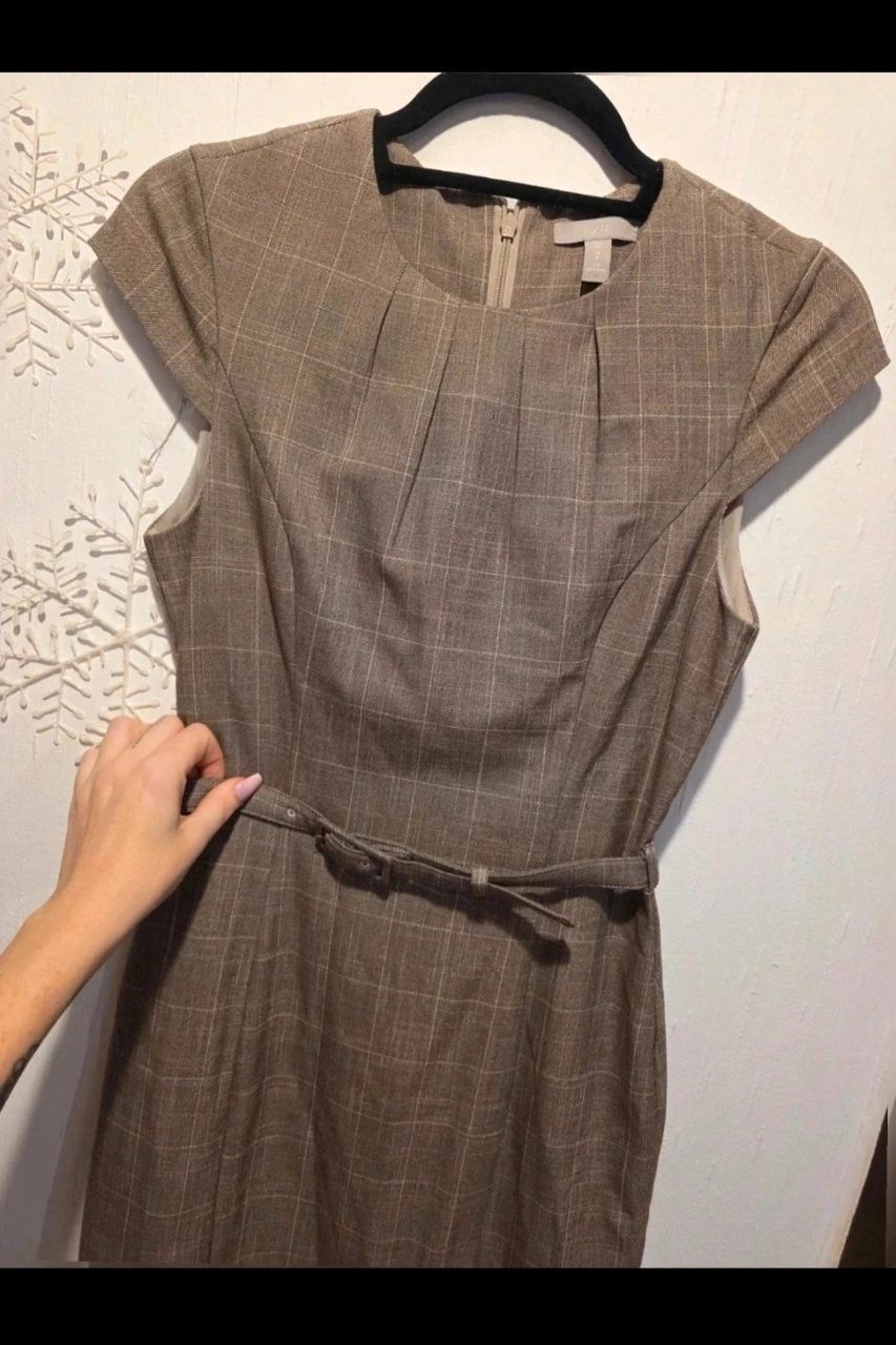 H&M Kariertes Kleid mit Gürtel Size S
