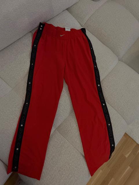 Nike Rote Nike Jogginghose Size S