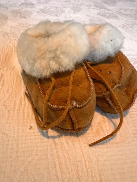 TCM Echte Lammfell Schuhe Size 18