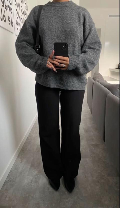 Schwarze Hose