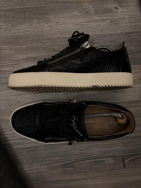 Giuseppe Zanotti Size 42