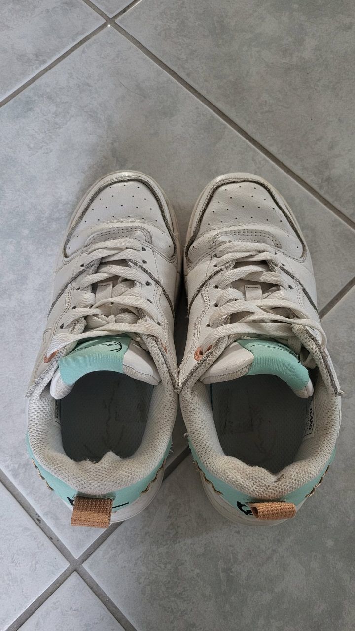 Karl Kani Sneaker  Size 36