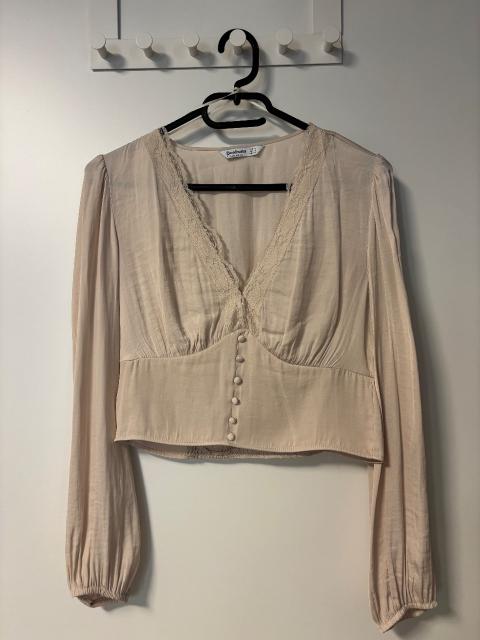 Stradivarius Oberteil Bauchfrei Size M