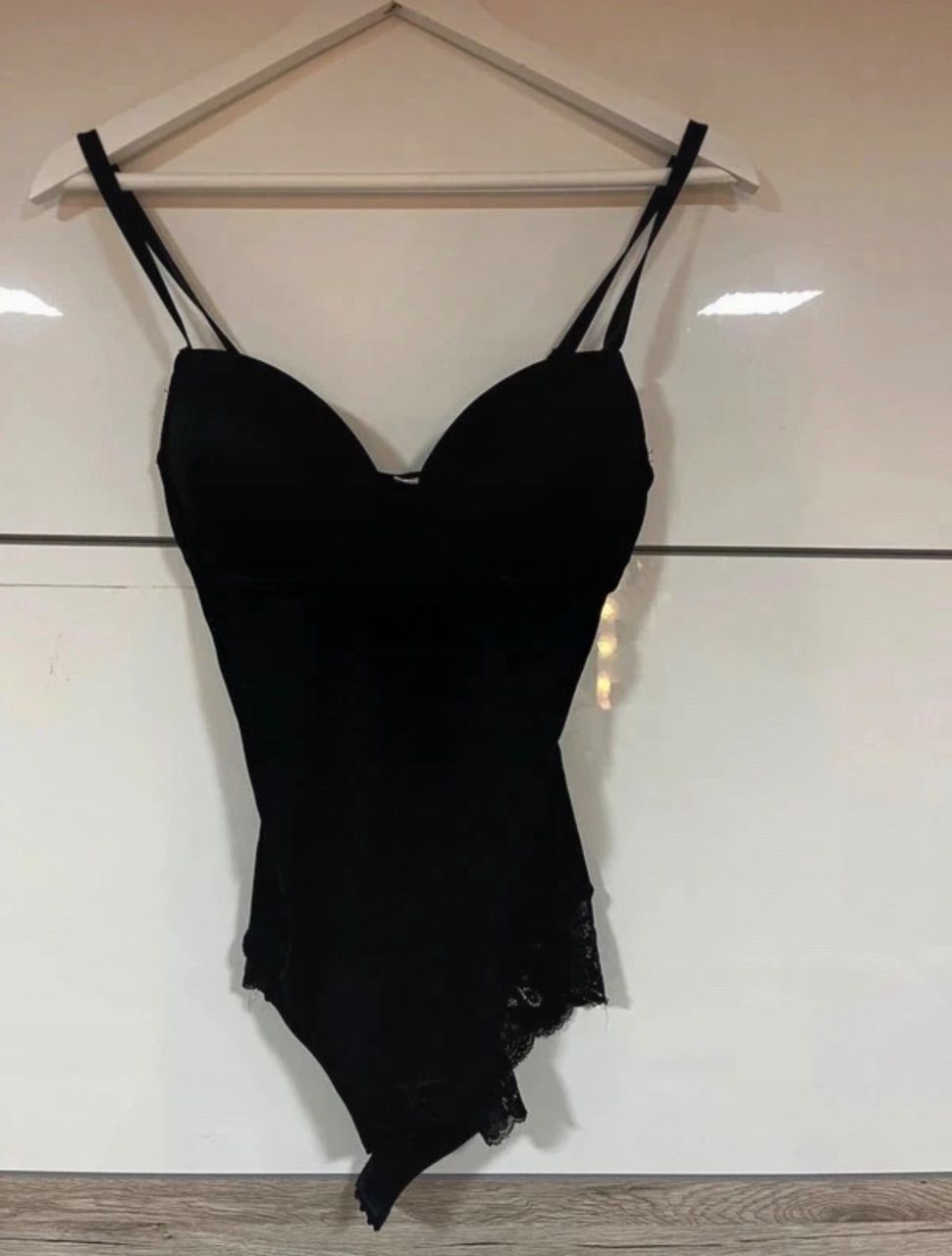 Schwarze Spitzen Body Size M