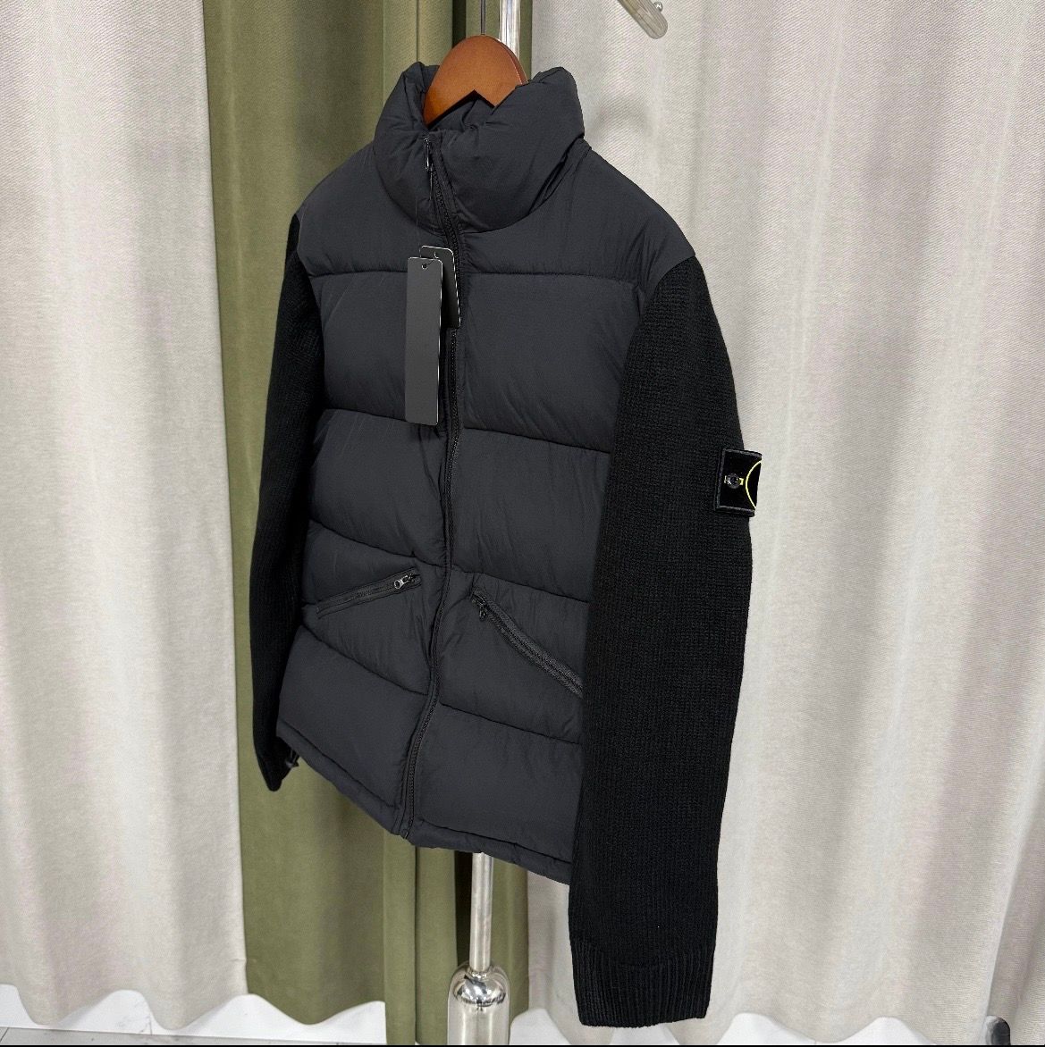 Stone Island  Stone Island Style Herren Strickjacke mit Reißverschluss & Ärmelpatch | Schwarz  Size M
