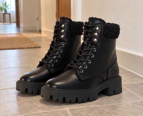 Only Only Stiefel Stiefeletten Gr.39 schwarz Size 39