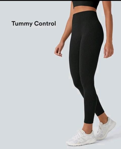 Halara Schwarze gerippte Leggings mit Tummy Control Size M