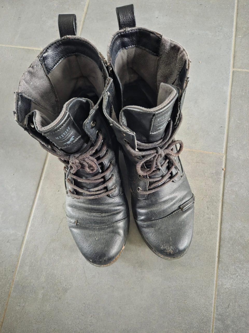 Mustang Schnürstiefel