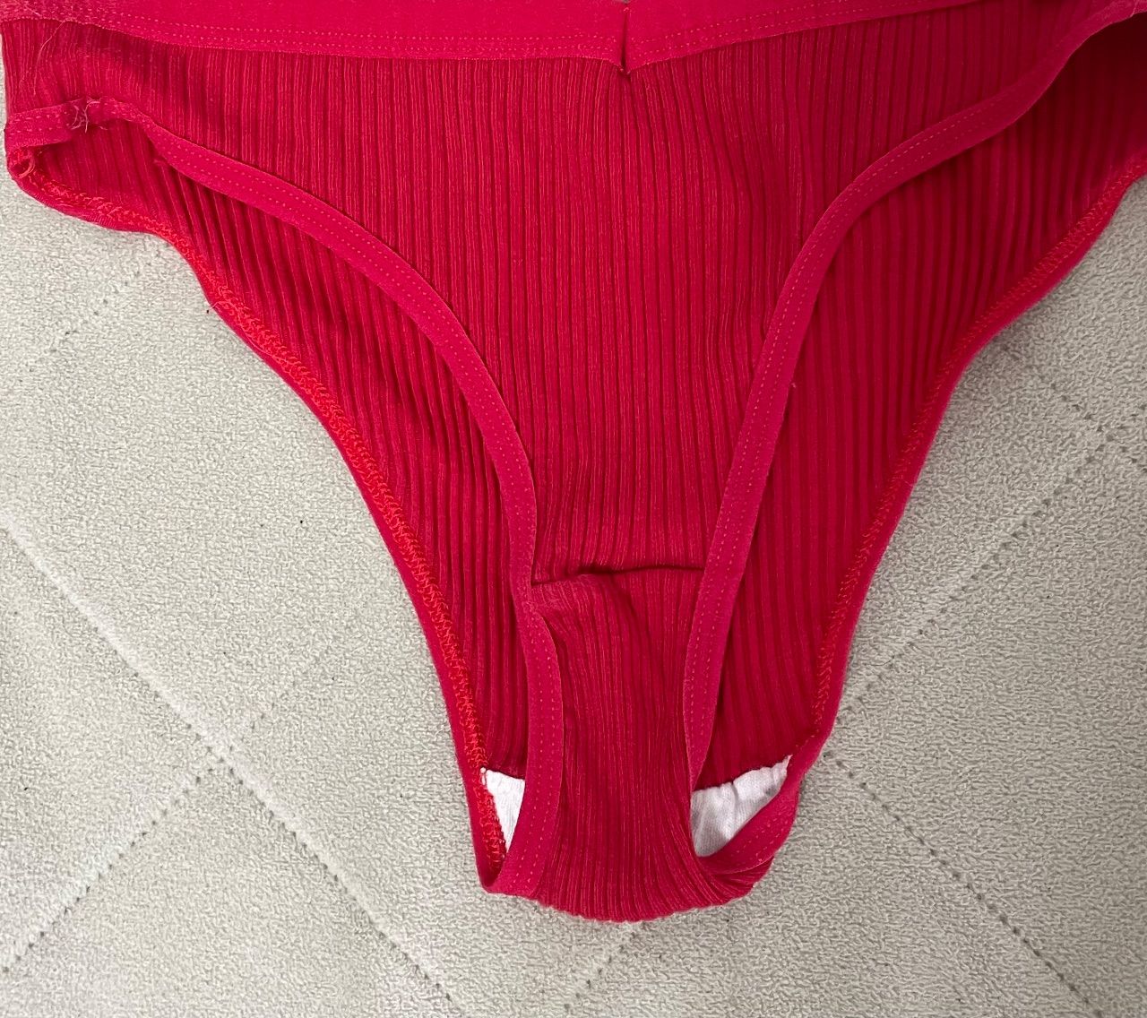 Getragene Unterwäsche (18 Jahre) Size S