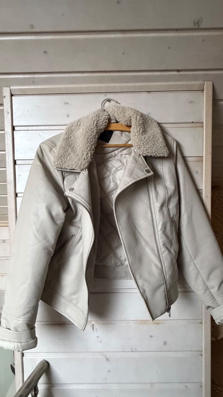 Sonstige  Lederjacke mit teddykragen nicht getragen  Size L