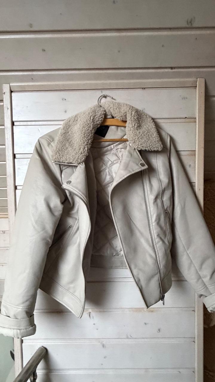 Lederjacke mit teddykragen nicht getragen