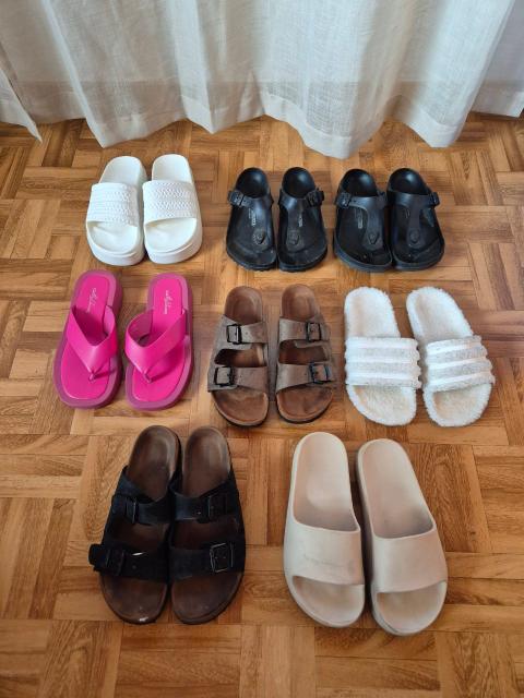 Diverse gebrauchte Schlappen, Hausschuhe, offene Schuhe Size 38