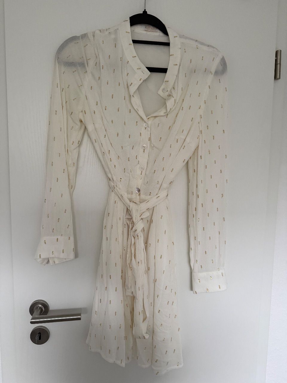 Zeitloschoen  Musselinkleid mit Gold Details Size S