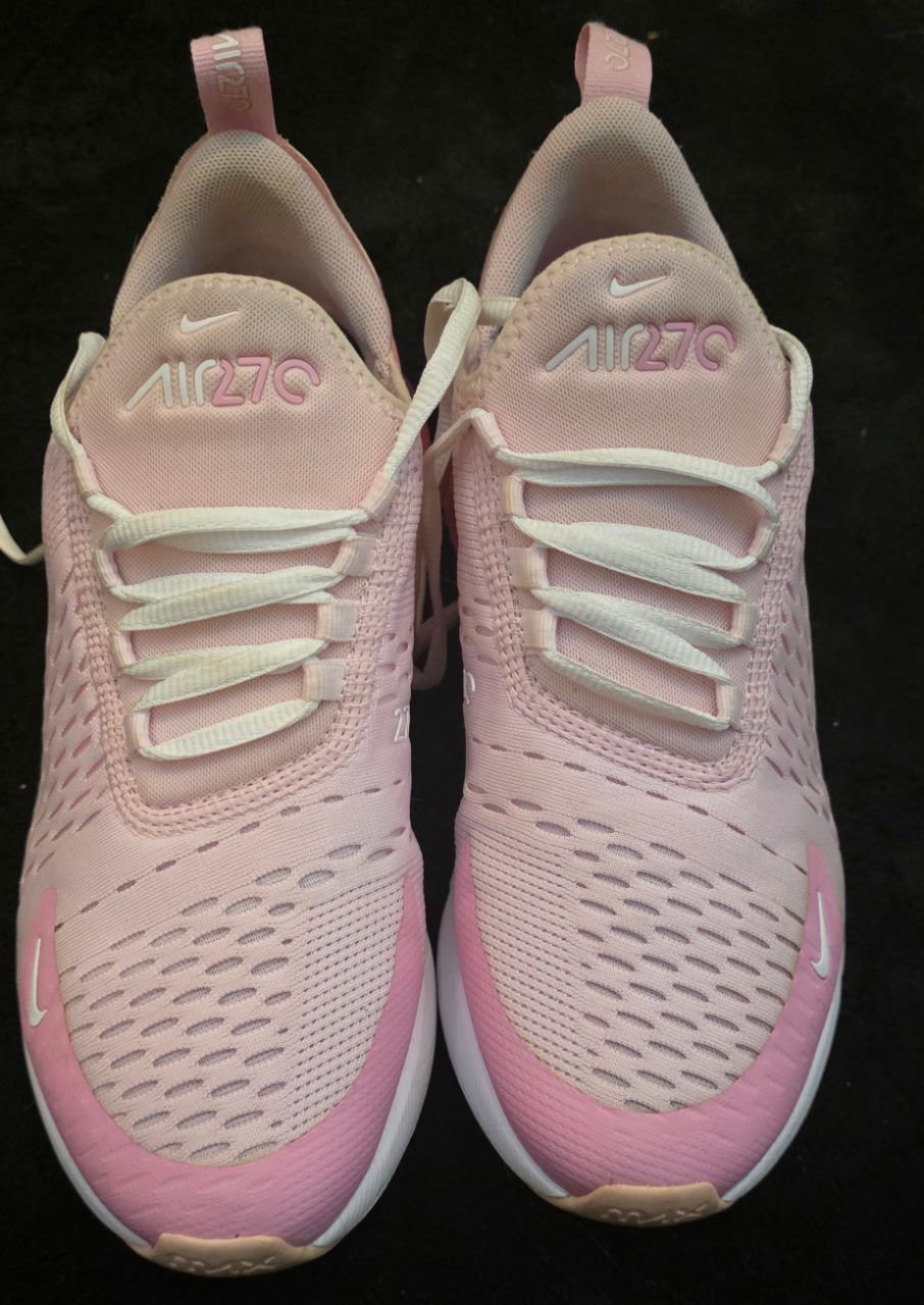Nike Nike Schuhe 270er  Size 38