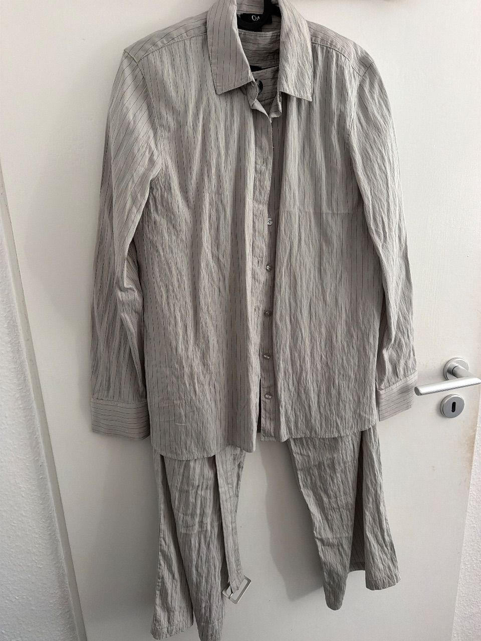 C&A Zweiteiler in grau gestreift  Size 36