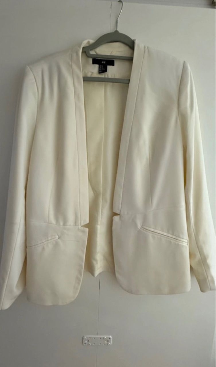 H&M Blazer Creme  Size 42