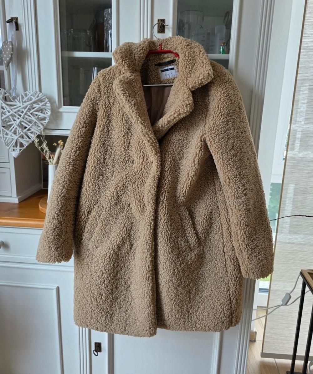 NOISY MAY Teddy-Mantel Gr. M – Beige/Camel – Kuscheliger Wintermantel