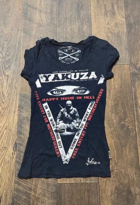 Yakuza Yakuza Top mit roter Schrift Size XS