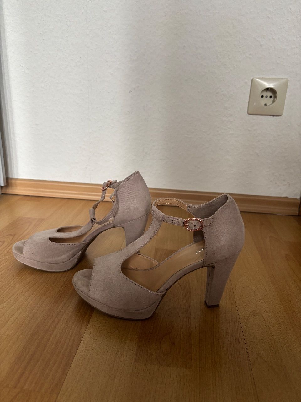 Hohe Schuhe Deichmann Size 38