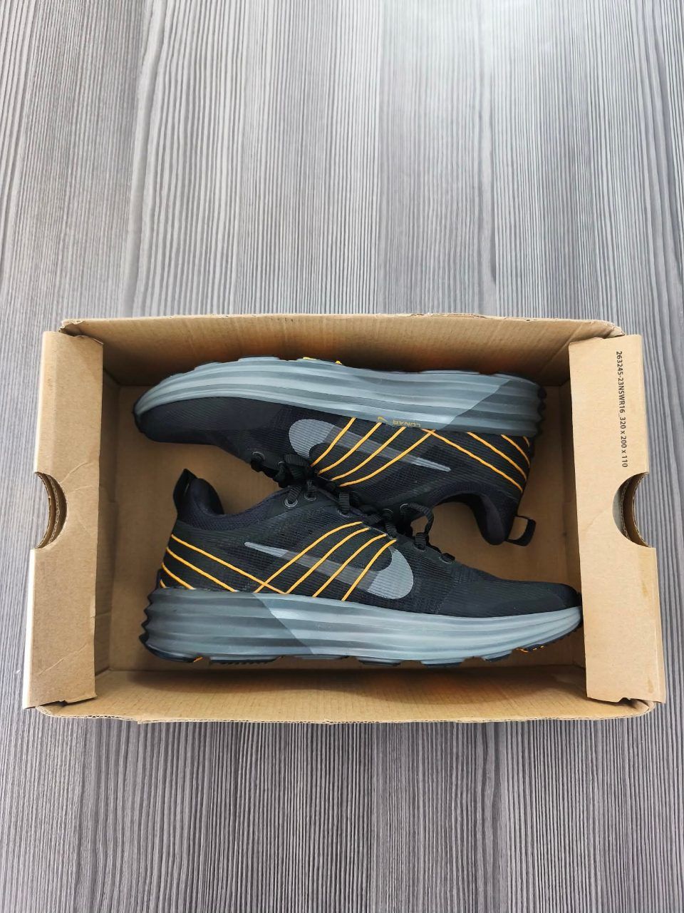 Nike Nike Lunar Roam Schwarz Grau Orange EU 38,5 Neu mit Originalbox Size 38