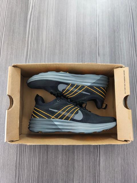 Nike Lunar Roam Schwarz Grau Orange EU 38,5 Neu mit Originalbox