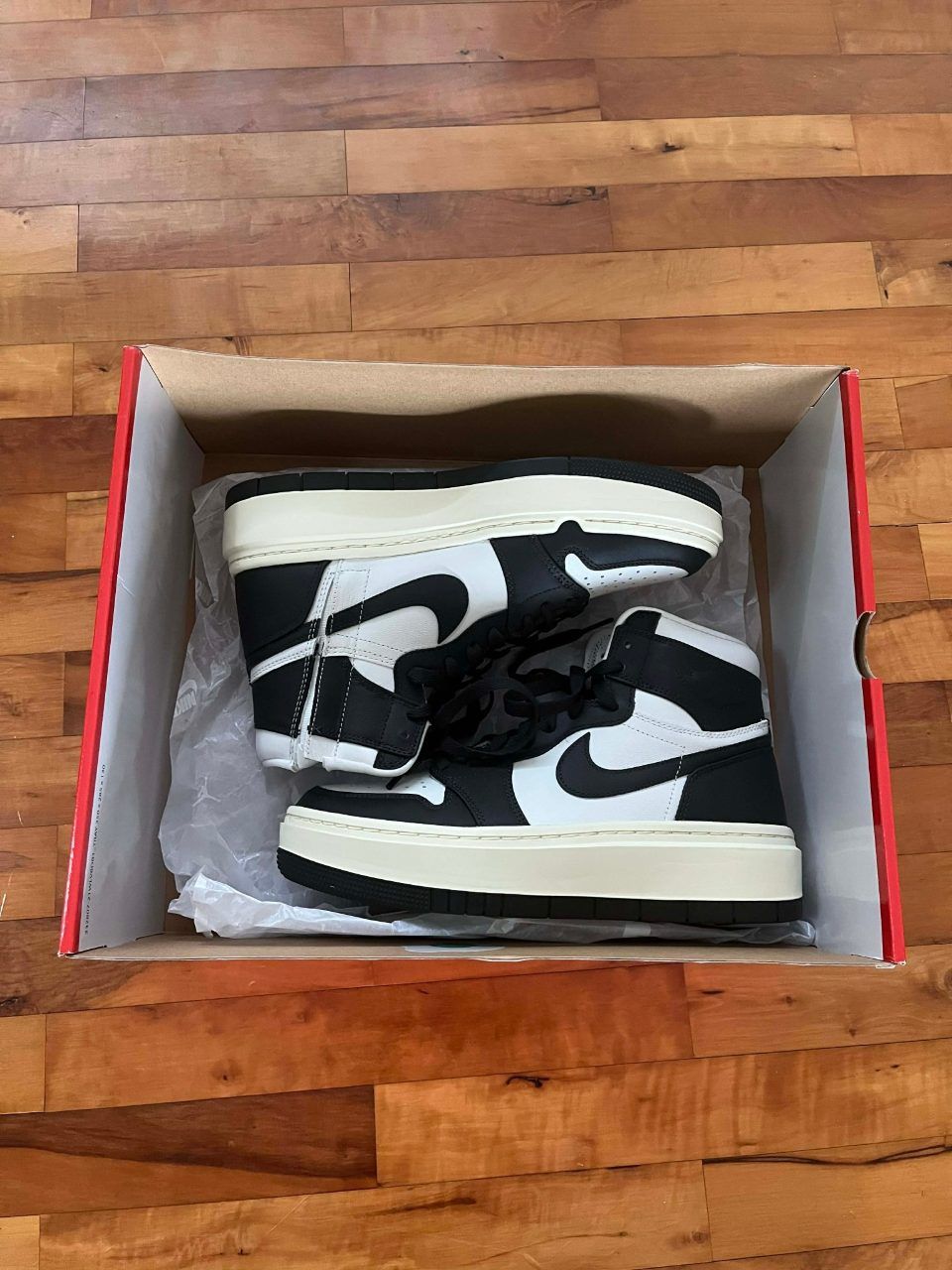 Nike Nike Air Jordan 1 Elevate High Panda WMNS EU 39 Neu OVP Platform Sneaker Size 39