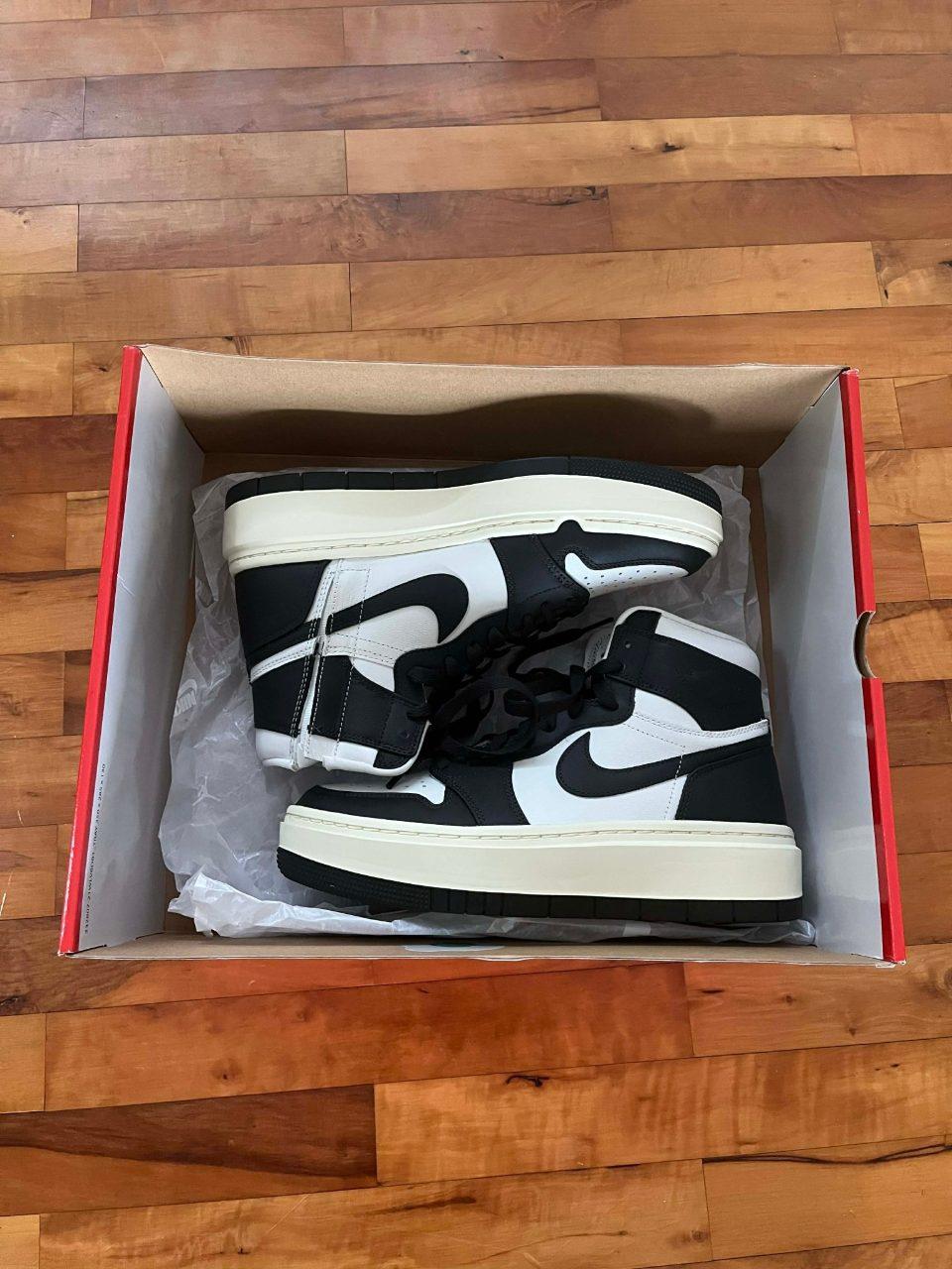 Nike Air Jordan 1 Elevate High Panda WMNS EU 39 Neu OVP Platform Sneaker