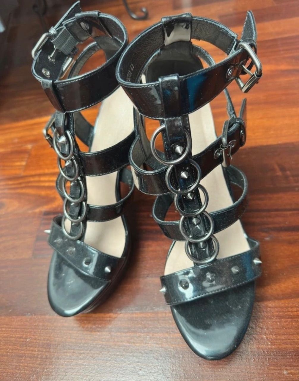 No Name  High Heels mit Nieten  Size 41