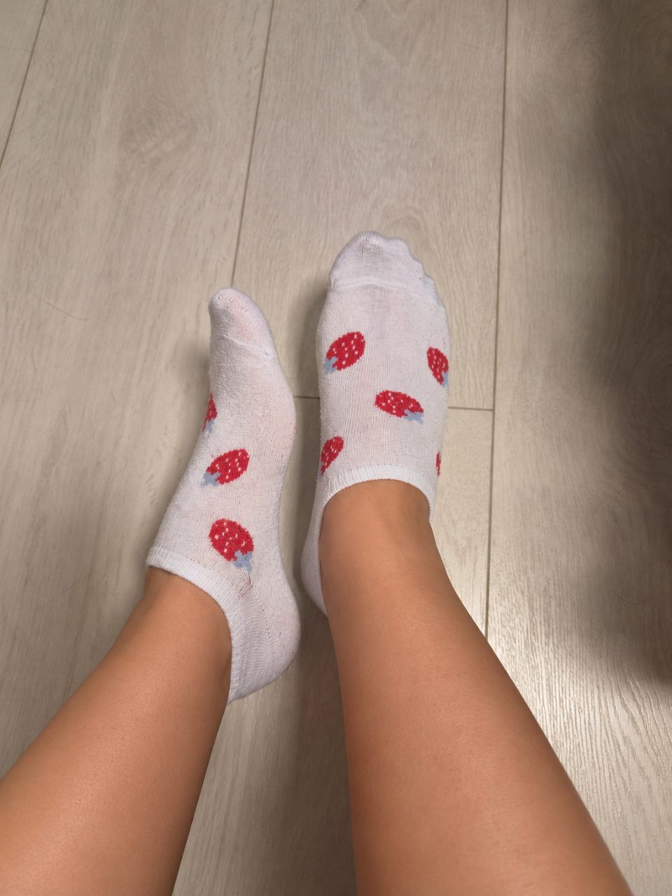 Socken weiß mit Erdbeeren Size 36