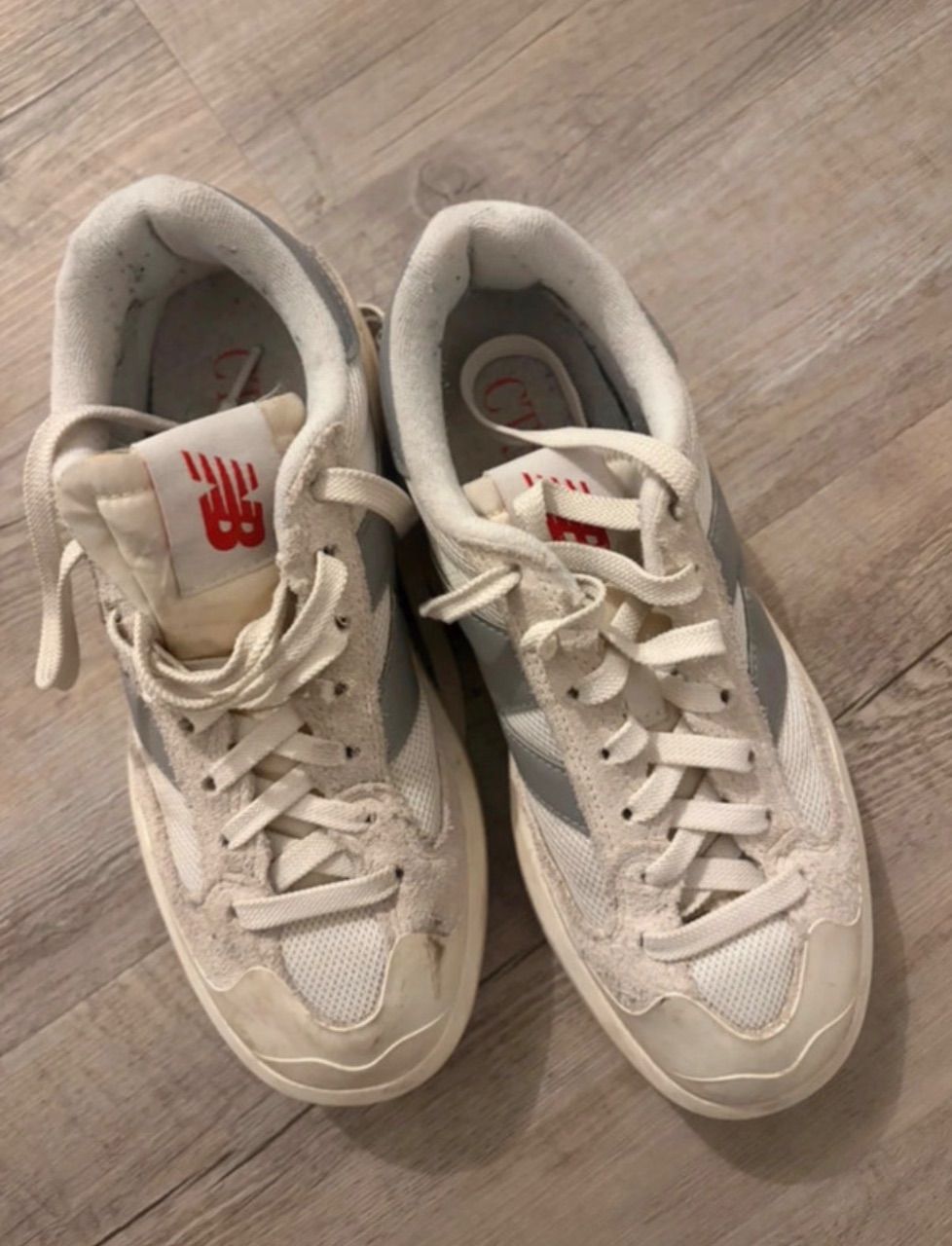 Sneaker  Size 39