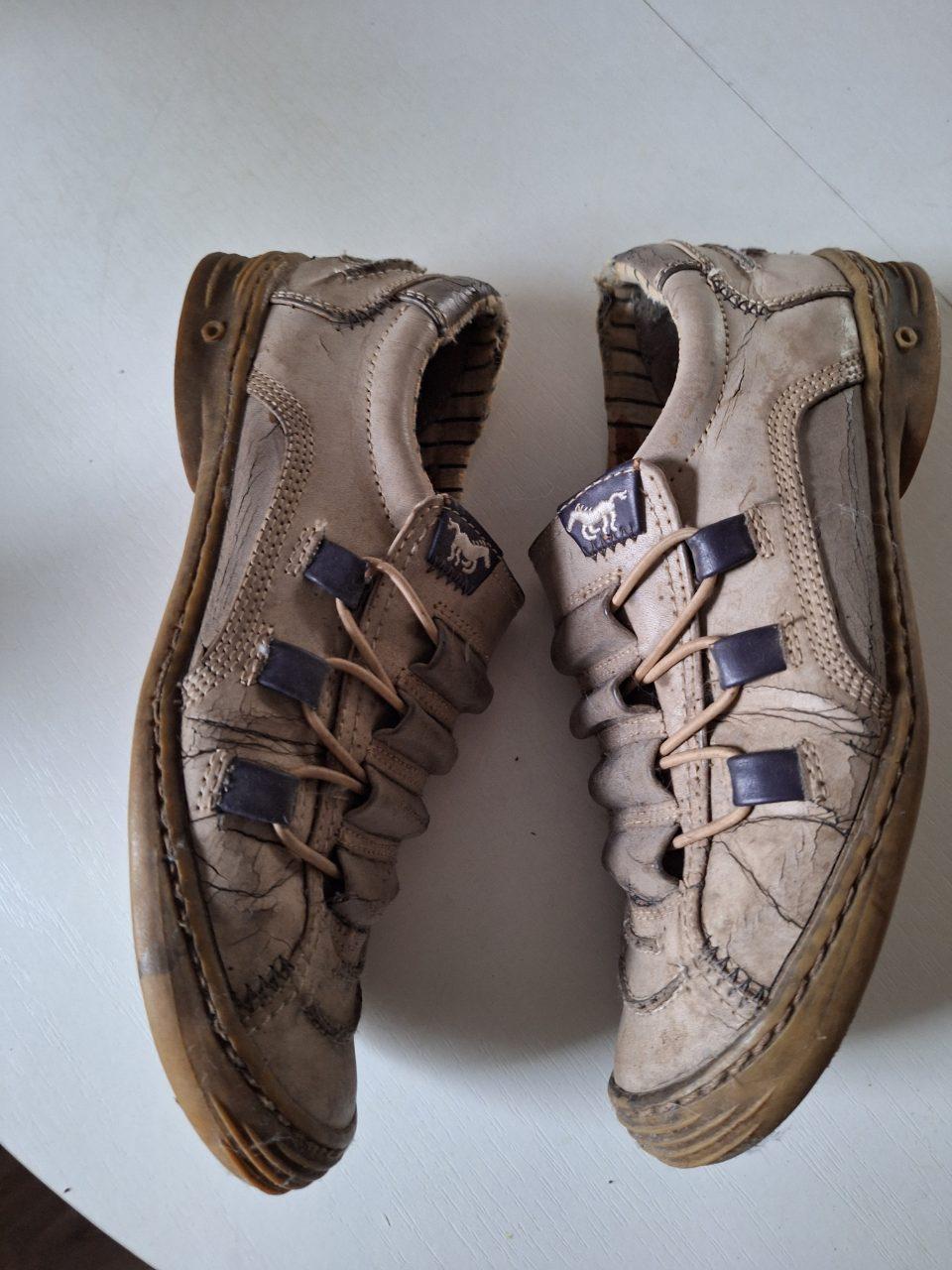 Viel getragene Schuhe