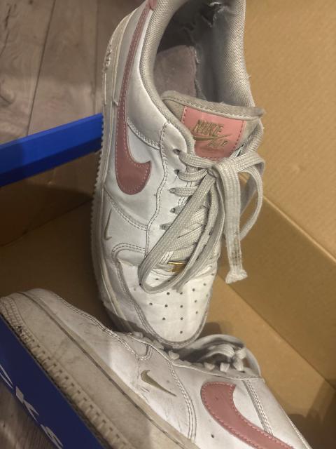 Alte Nike Schuhe