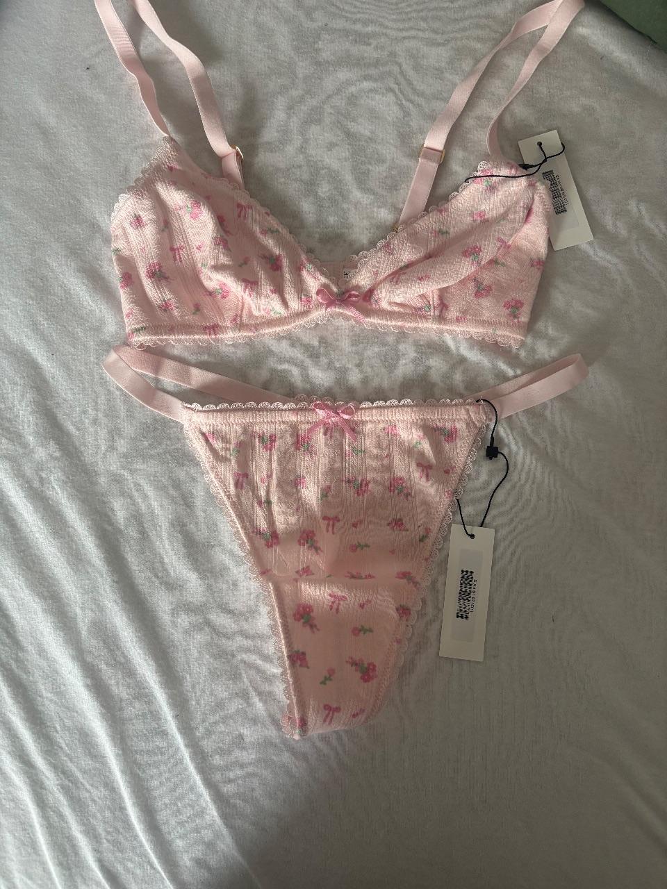 Lounge Set mit Blumen
