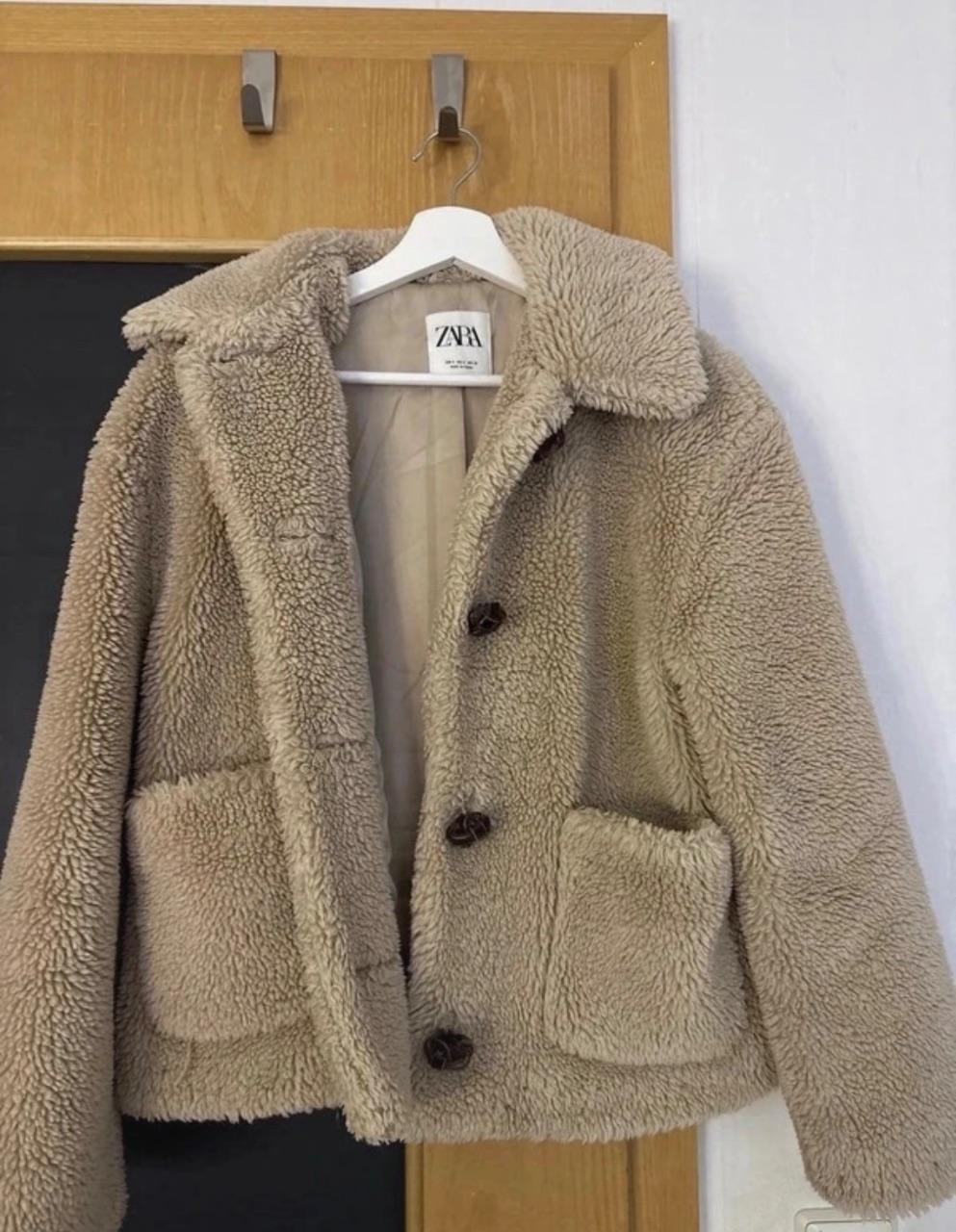 Zara Beige Teddy Jacke