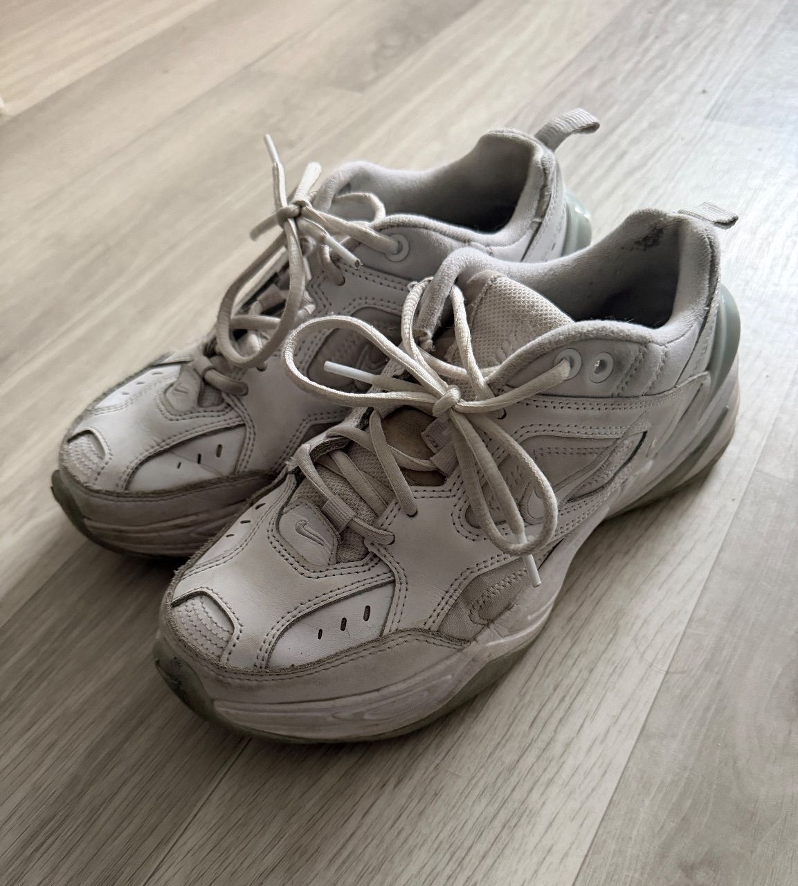 Nike Weiße gebrauchte Sneaker Nike  Size 39