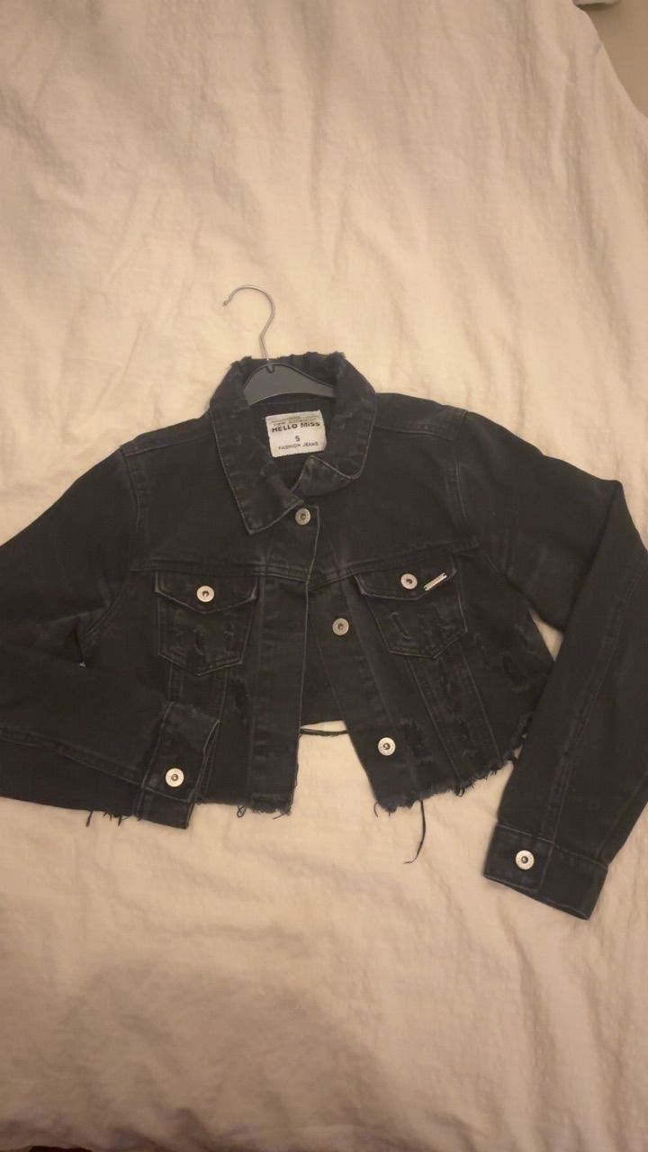 Bauchfreie schwarze jeansjacke  Size S