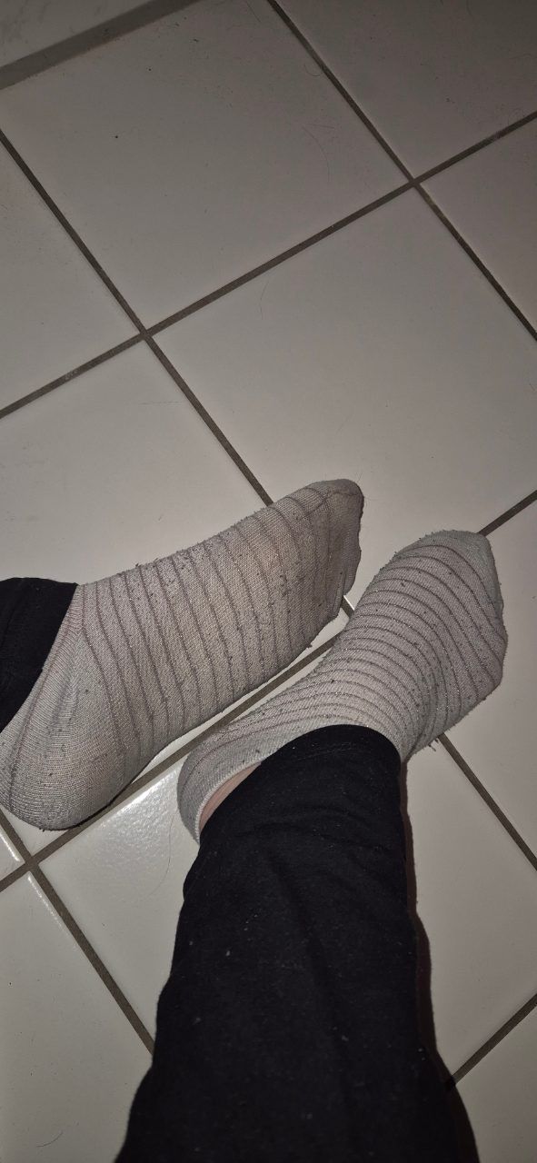 Dreckige getragene Socken  Size 38