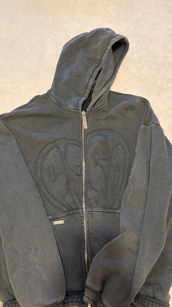 Peso Peso Zipper Size M