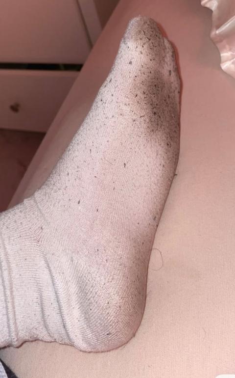 Dreckige Socken zu verkaufen Size XS