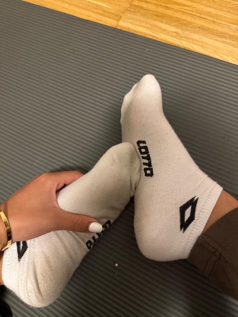 Getragene weiße Socken Size 40