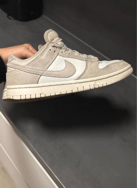 Nike Nike Dunk Low Size 38