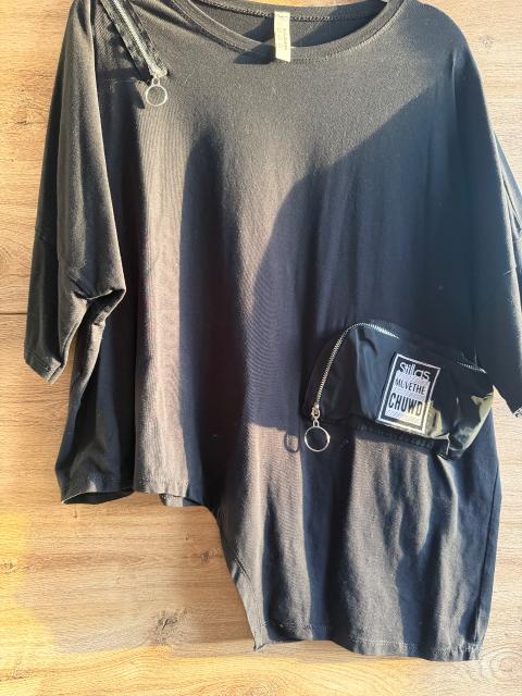Ohne Marke Schwarzes ausgefallenes Tshirt mit Reißverschluss Size XL