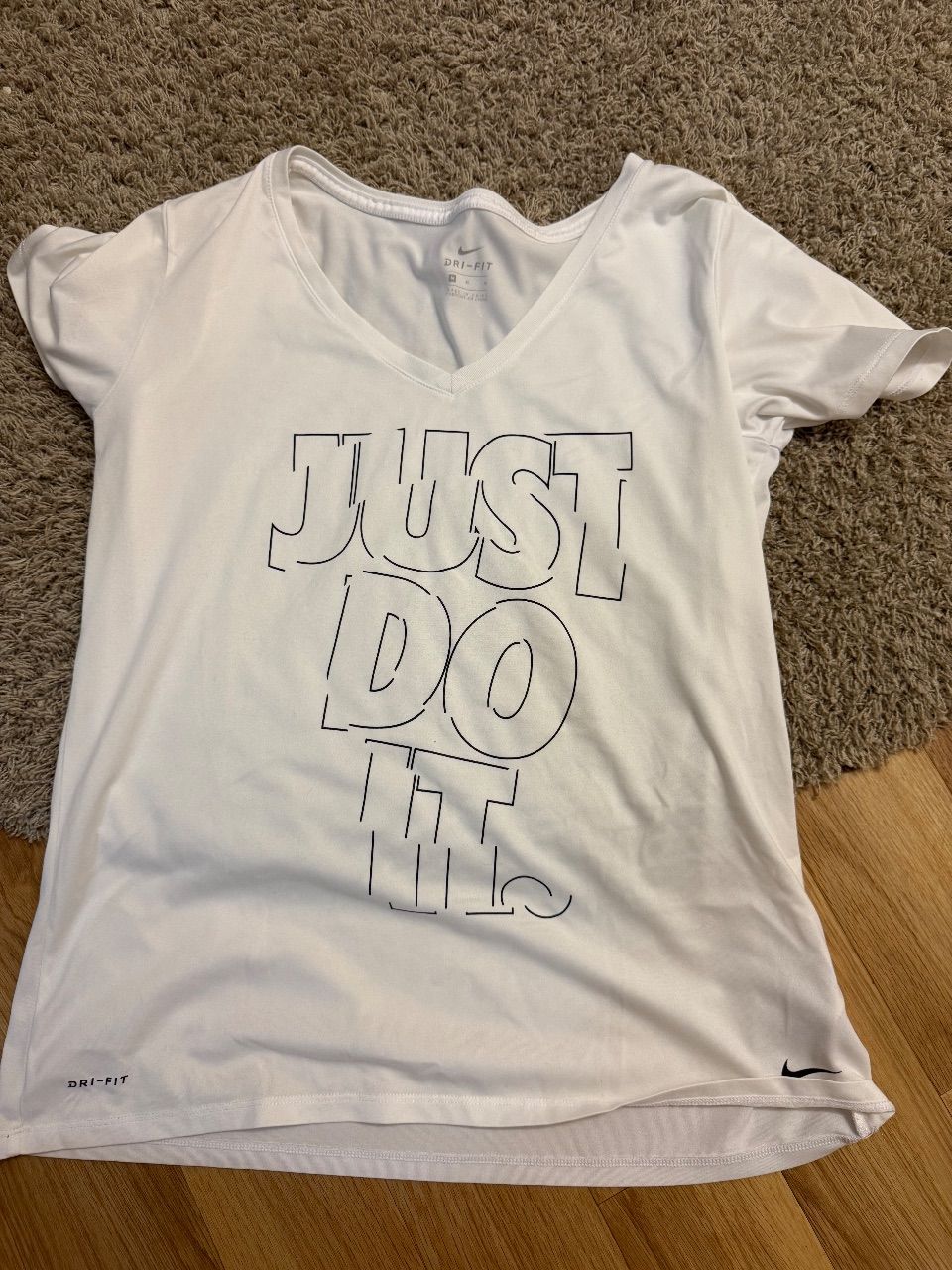 Nike Weiße Nike T-Shirt  Size M